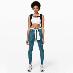 Lululemon Speed Up Tight 27"
Illusion Tidal Teal Bermuda Teal Size 6